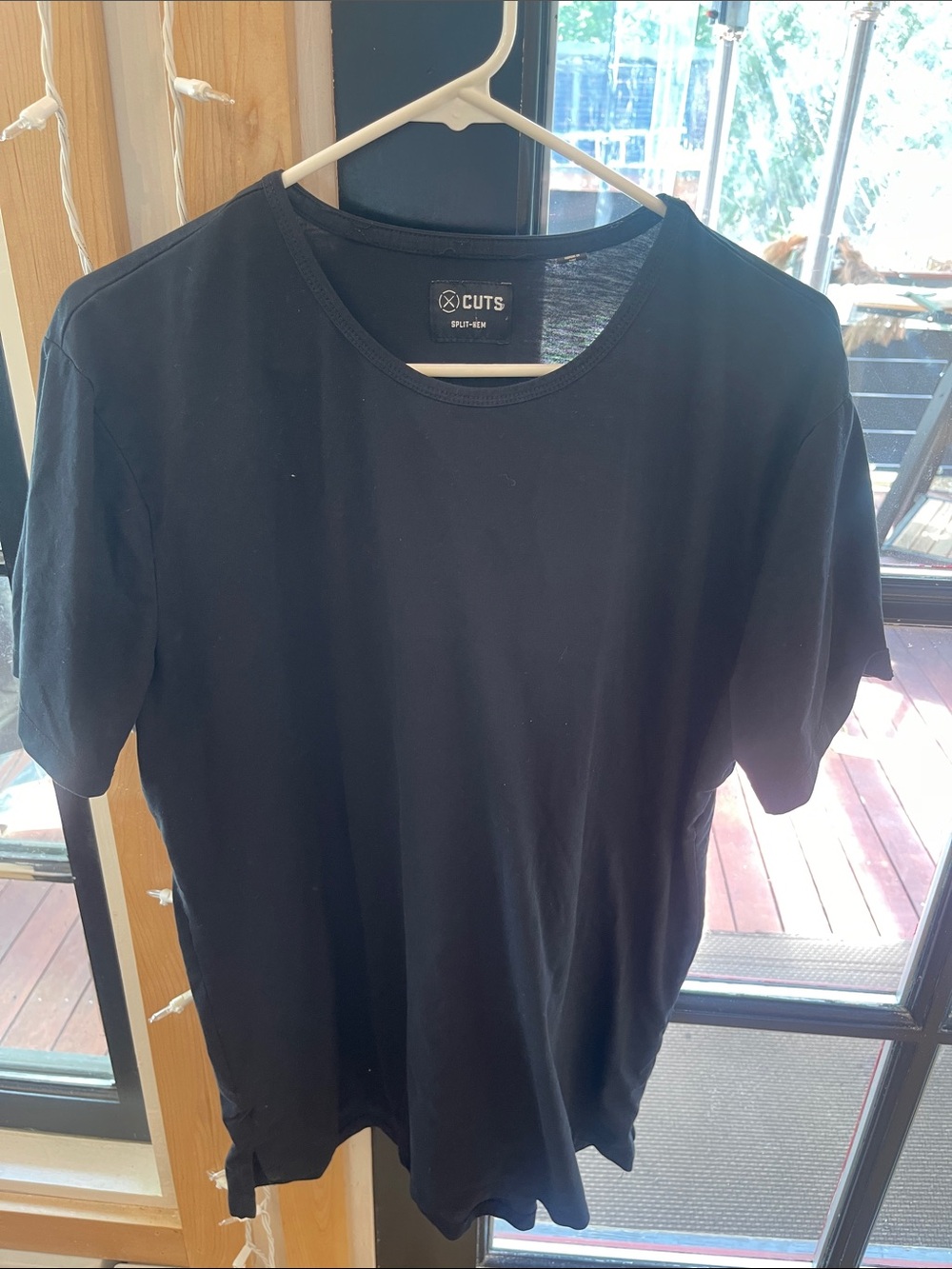 Cuts Men's Black Crew Neck T-Shirt